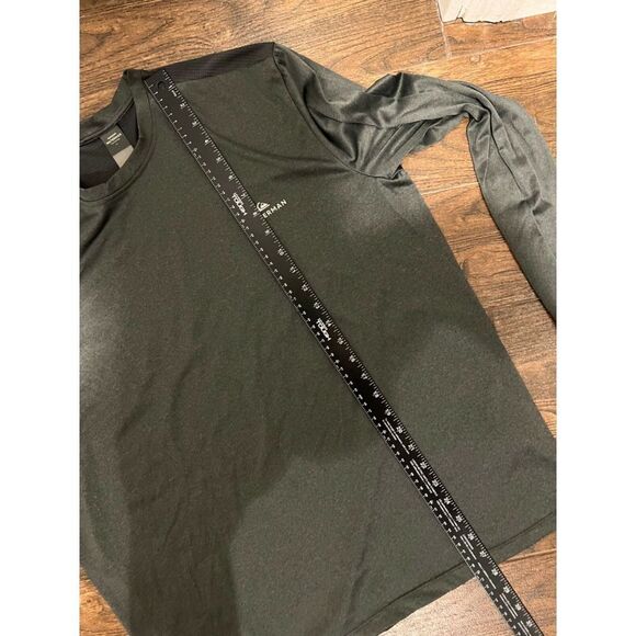 EXCELLENT MENS QUIKSILVER WATERMAN LONG SLEEVE DARK GRAY HEAT RUNNER SHIRT LARGE - Picture 9 of 10